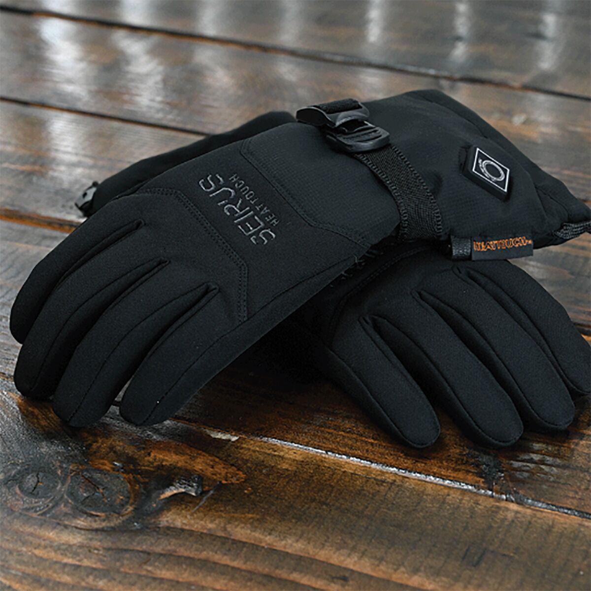 Seirus heated hot sale ski gloves