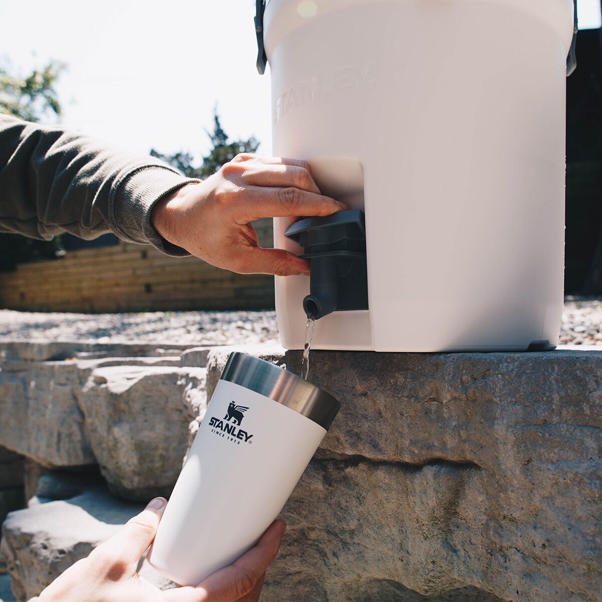 Stanley - If you've got big hydration goals, the Fast Flow Water Jug is  here for you. And new hue Cream looks so good, you'll want to invite it to  every backyard
